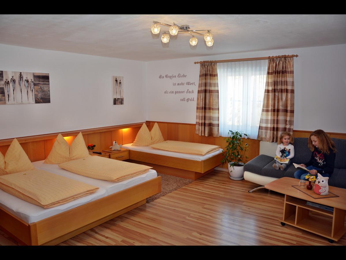 Haus Ingrid Lägenhet Sankt Georgen ob Murau Exteriör bild