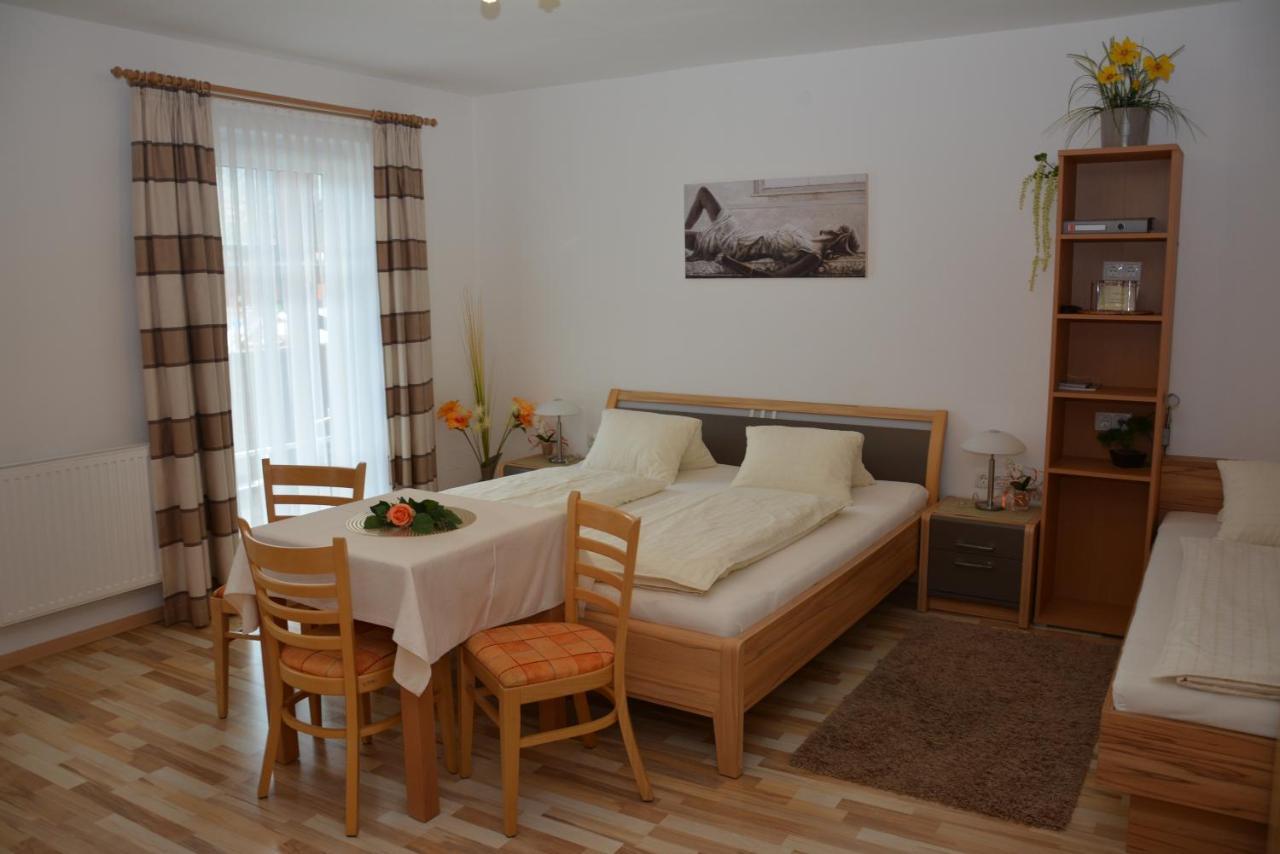 Haus Ingrid Lägenhet Sankt Georgen ob Murau Exteriör bild
